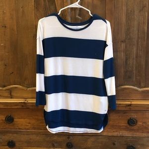Old Navy Long Sleeved Casual Shirt Children’s Extra Large White and Navy